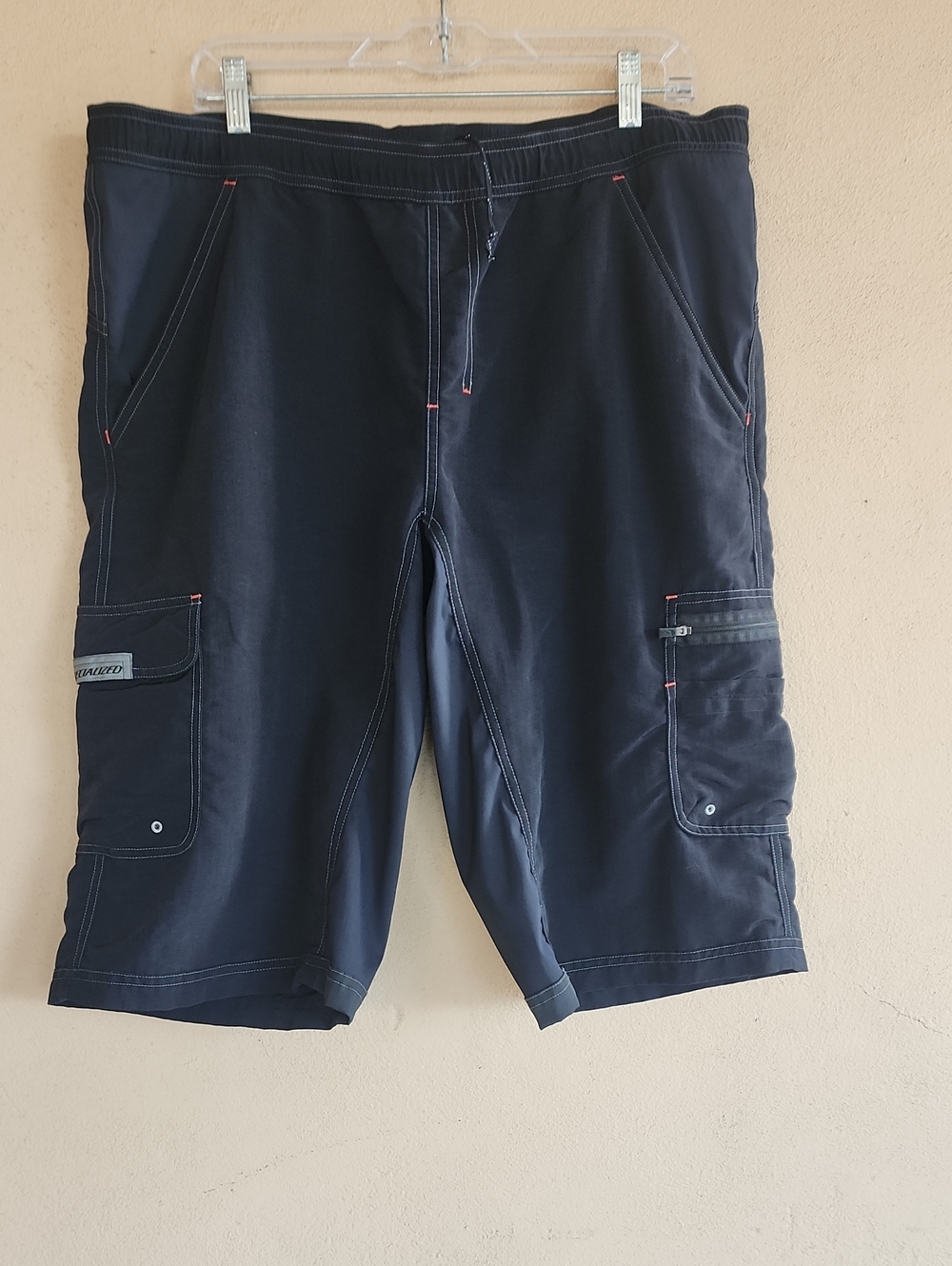 VINTAGE SPECIALIZED Black Nylon Cargo Shorts Mens XXL 38 40 Cycling Hiking Bike - Picture 2 of 8
